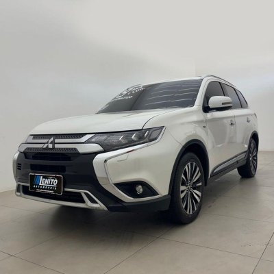 Taubaté: MITSUBISHI OUTLANDER 3.0 HPES 2019