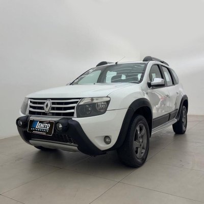Taubaté: RENAULT DUSTER 16 D 4X2 2014