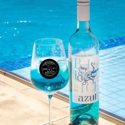 Taubaté: VINHO AZUL