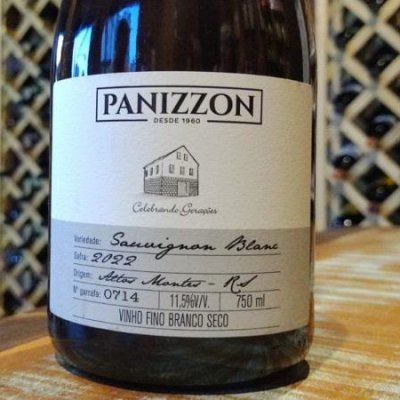 Taubaté: Vinho Branco Panizzon  (SAUVIGNON BLANC)