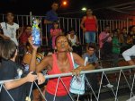 Fotos de Foliões que compareceram na Avenida receberam brindes do Guia Taubaté.