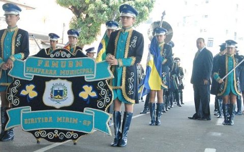 ”F.A.M.U.B.M.” - Fanfarra Municipal de Biritiba Mirim - SP 