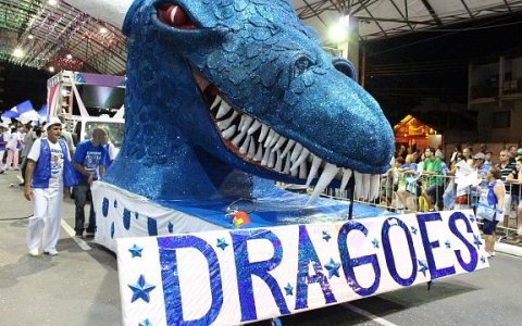 Dragões Alvi-Azul