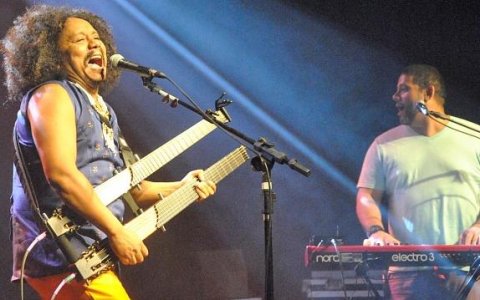 Show - Chico César