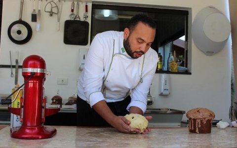 Chef taubateano ensina receita de panetone caseiro 