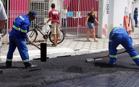 Obras de recuperação asfáltica no Centro