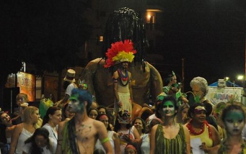 Integral Folia