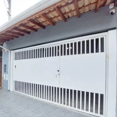Taubaté: Belíssima Casa 3 dormitórios com Suíte e linda Área Gourmet no bairro Jardim Oásis em Taubaté SP