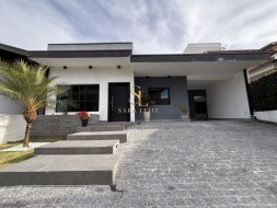 Casa em condominio Tremembe SP