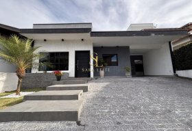 Foto Casa em condominio Tremembe SP