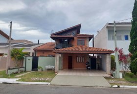 Foto Casa com 2 dormitórios à venda por R$ 800.000,00 - Piracangaguá - Taubaté/SP