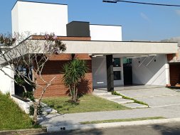 Casa com 2 dormitórios à venda, 150 m² por R$ 1.220.000 - Condomínio Terras do Vale - Caçapava/SP