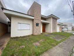 Casa com 3 dormitórios à venda, 166 m² por R$ 880.000,00 - Campos do Conde Chambord - Tremembé/SP