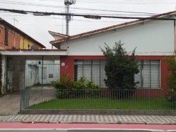 Casa com 3 dormitórios à venda, 150 m² por R$ 2.000.000 - Centro - Pindamonhangaba/SP