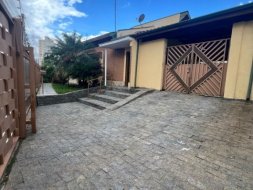 Casa com 3 dormitórios à venda, 300 m² por R$ 580.000 - Jardim Humaitá - Taubaté/SP