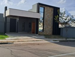 Casa com 3 dormitórios à venda, 163 m² por R$ 1.300.000,00 - Condomínio Terras do Vale - Caçapava/SP