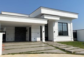 Foto Casa com 3 dormitórios à venda, 174 m² por R$ 1.200.000 - Piracangaguá - Taubaté/SP