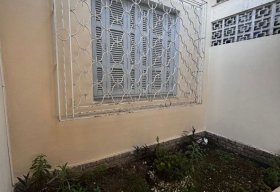 Foto Casa com 3 dormitórios para alugar, 140 m² por R$ 3.000,00/mês - Jardim das Nações - Taubaté/SP