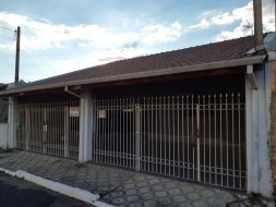 Casa com 5 dormitórios à venda, 220 m² por R$ 390.000 - Flor Do Vale - Tremembé/SP