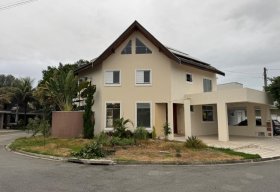 Foto Casa com 5 dormitórios à venda, 285 m² por R$ 1.250.000,00 - Campos Do Conde - Tremembé/SP