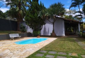 Foto Chácara com 2 dormitórios à venda, 2000 m² por R$ 550.000,00 - Guamirim - Caçapava/SP