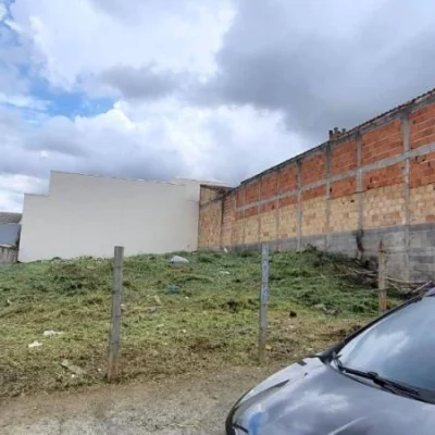 Taubaté: Terreno inteiro de 300 metros no bairro do Residencial Estoril