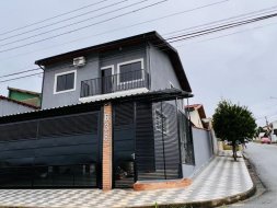 Sobrado com 2 dormitórios à venda, 170 m² por R$ 410.000,00 - Alto São Pedro - Taubaté/SP