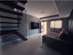 Sobrado com 2 dormitórios à venda, 141 m² por R$ 370.000 - Residencial San Marino - Taubaté/SP