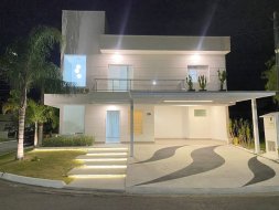 Sobrado com 3 dormitórios à venda, 235 m² por R$ 1.690.000,00 - Campos Do Conde - Tremembé/SP