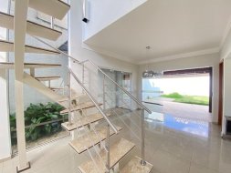 Sobrado com 3 dormitórios à venda, 181 m² por R$ 890.000 - Jardim Hípica Pinheiro - Taubaté/SP