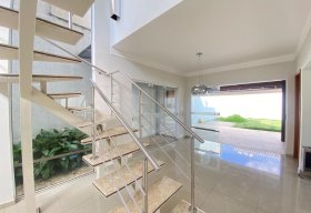 Foto Sobrado com 3 dormitórios à venda, 181 m² por R$ 890.000 - Jardim Hípica Pinheiro - Taubaté/SP