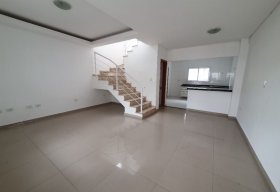 Foto Sobrado com 3 dormitórios à venda, 119 m² por R$ 530.000,00 - Vila Areao - Taubaté/SP