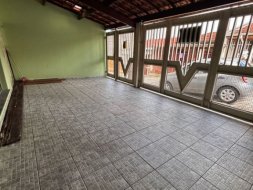 Sobrado com 3 dormitórios para alugar, 84 m² por R$ 3.500,00/mês - Esplanada Independência - Taubaté/SP