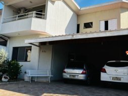 Sobrado com 4 dormitórios à venda, 321 m² por R$ 1.250.000,00 - Esplanada Independência - Taubaté/SP