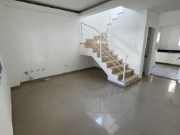 Sobrado com 4 dormitórios à venda, 119 m² por R$ 590.000,00 - Vila Areao - Taubaté/SP