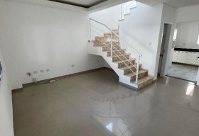 Foto Sobrado com 4 dormitórios à venda, 119 m² por R$ 590.000,00 - Vila Areao - Taubaté/SP