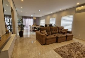 Foto Sobrado com 4 dormitórios à venda, 400 m² por R$ 1.600.000,00 - Piracangaguá - Taubaté/SP