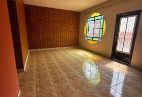 Foto Sobrado com 8 dormitórios à venda, 290 m² por R$ 750.000,00 - Centro - Taubaté/SP
