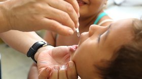 Taubaté inicia campanha de vacinação contra poliomielite e Covid-19