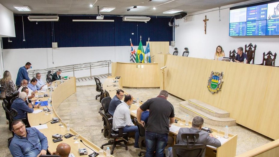 Câmara de Taubaté debate fim do uso de carroças e Lei Paulo Gustavo