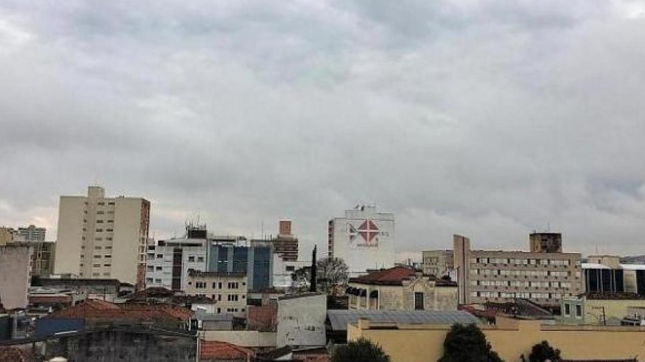 Semana começa com tempo instável e chuva no Vale do Paraíba