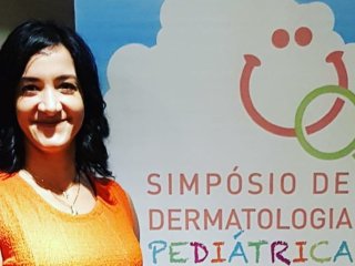 Foto de Dra Andrea Pereira Dermatologista