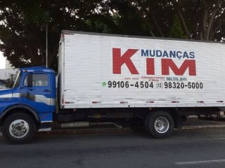 Foto de Kim Fretes e Mudanças