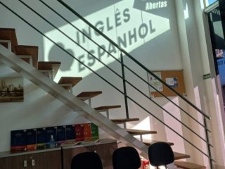 Foto de Cele idiomas - Centro de Línguas Estrangeiras
