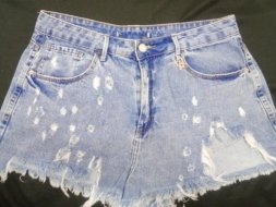 Lindo short jeans tamanho 48 grande