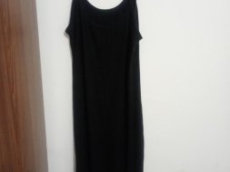 Vestido de alcinha preto tamanho G