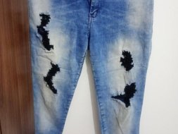 Linda calça rzk tamanho 42 estilosa, 