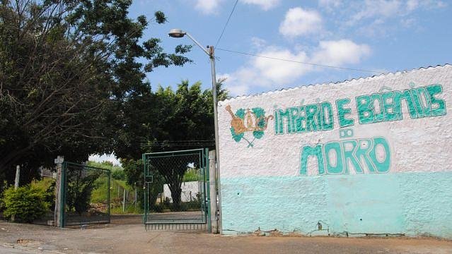 Morro fecha barracão e promete surpresas para o carnaval