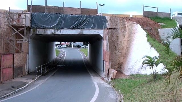 Obra na Dutra interdita túnel
