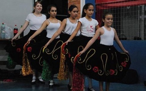 Grupos folclóricos fazem últimos ensaios antes da festa